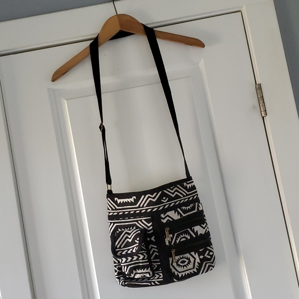 Aztec print shoulder bag!